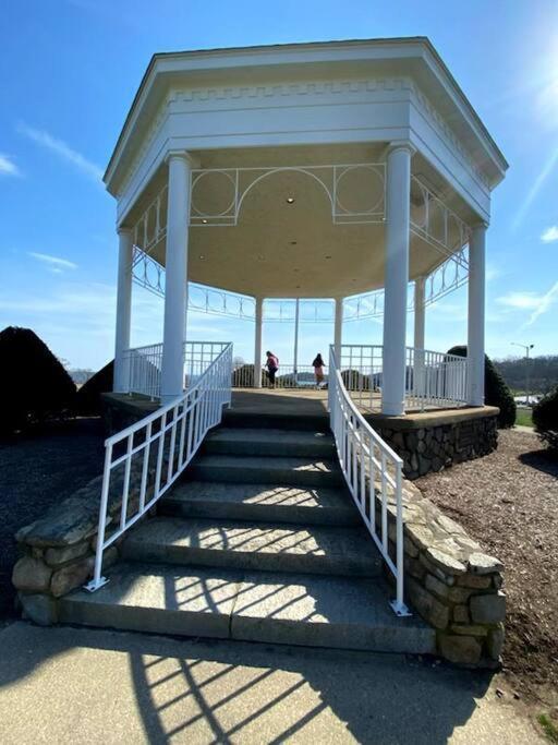 Beach Gem Gloucester Exterior photo